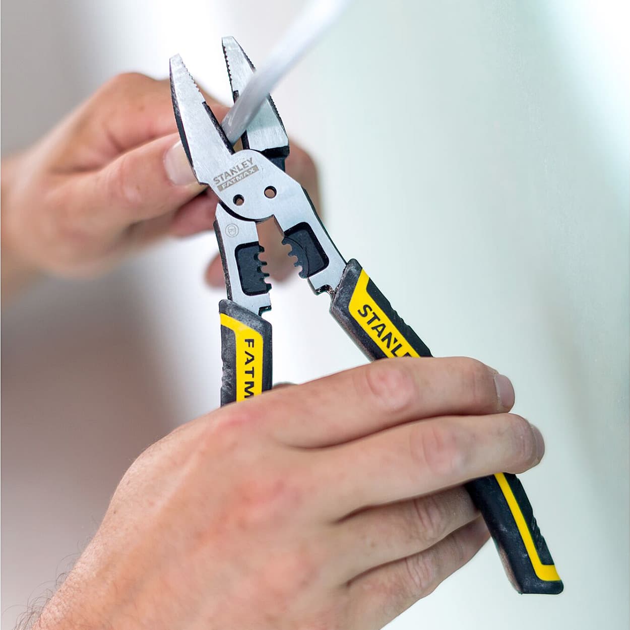 Stanley 8 inch / 200 mm Fatmax Multiuse 6-In-1 Universal Plier, FMHT0-75469 — view 5