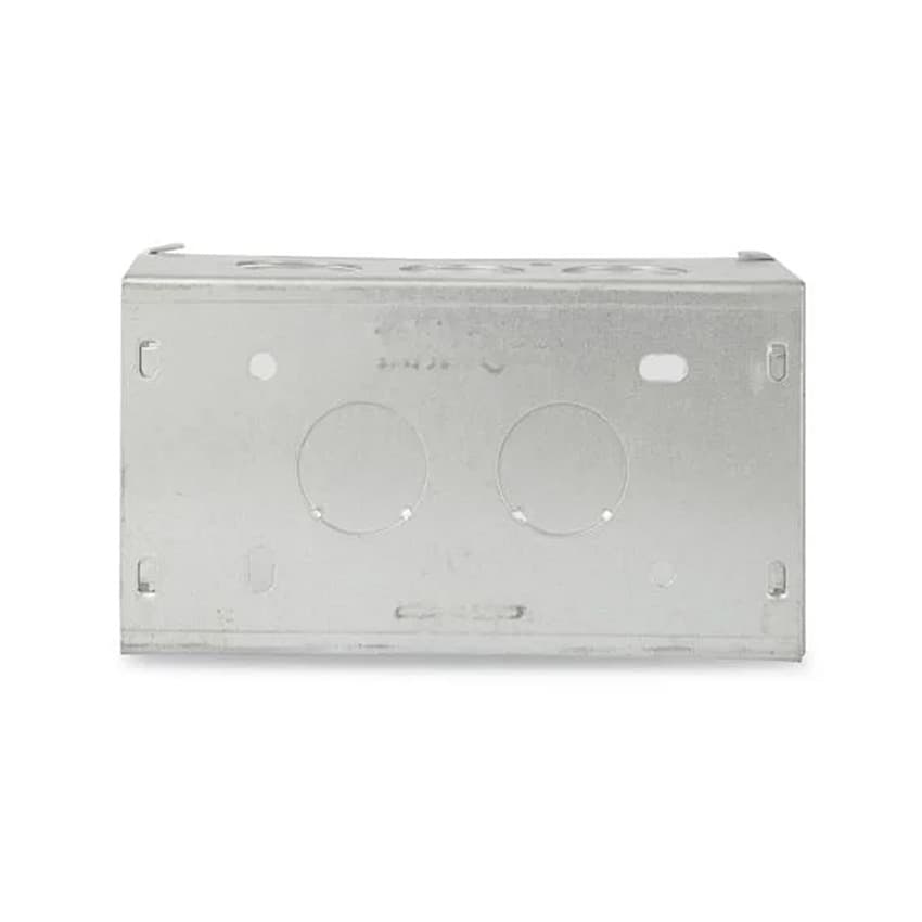 Schneider Electric 4 Modules 0.8 mm Thickness Metal Box, ME0104