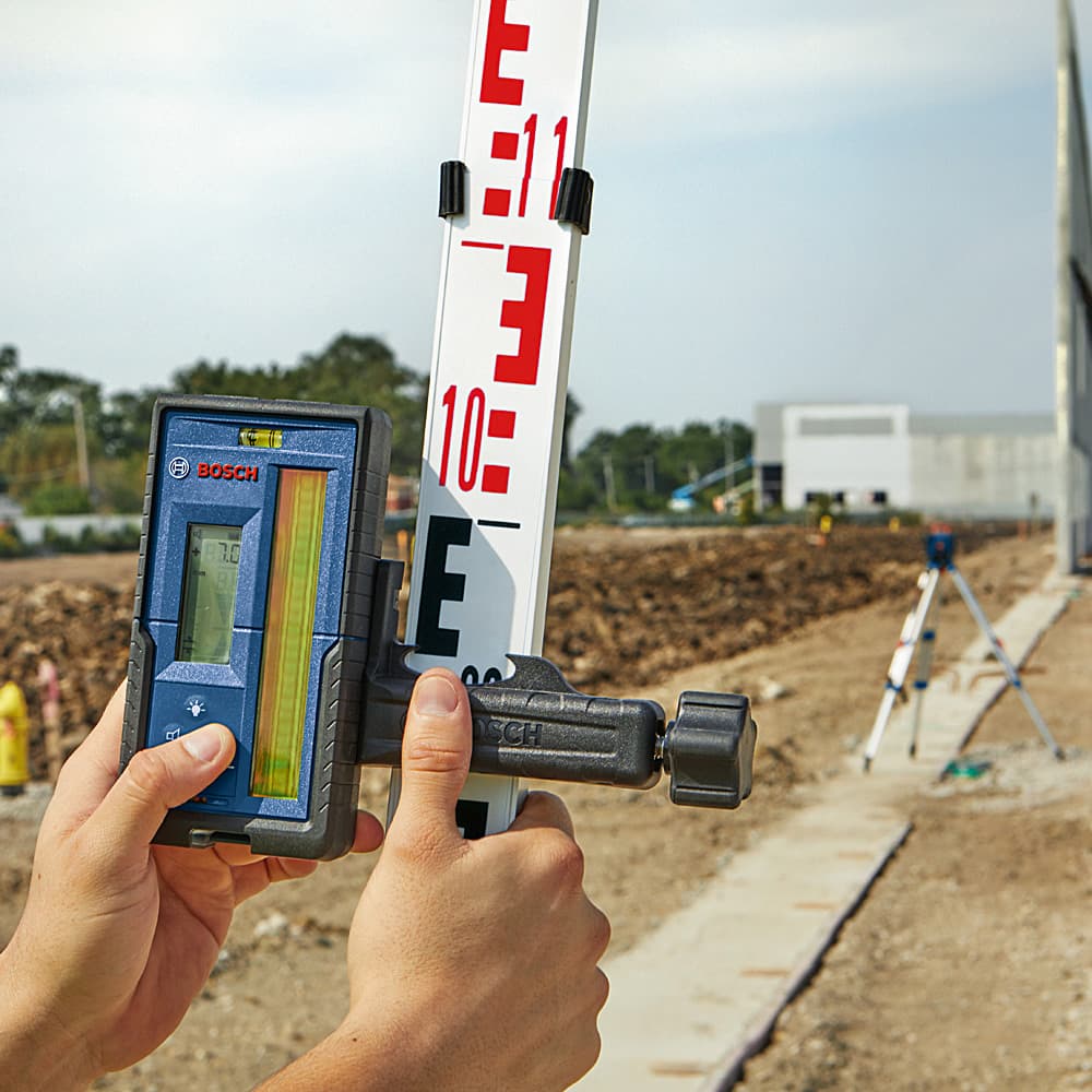 Bosch 300 Mtr Professional Laser Receiver For Quick & Easy Levelling, LR 45 — view 5