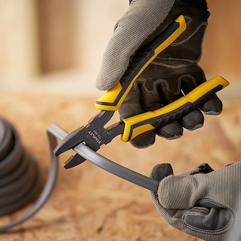 Stanley 6 inch / 150 mm Dynagrip Combination Plier, STHT0-74456 — view 5
