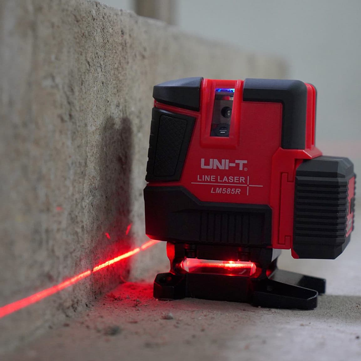 UNI-T 12 Lines Professional Laser Level, LM575R — view 5