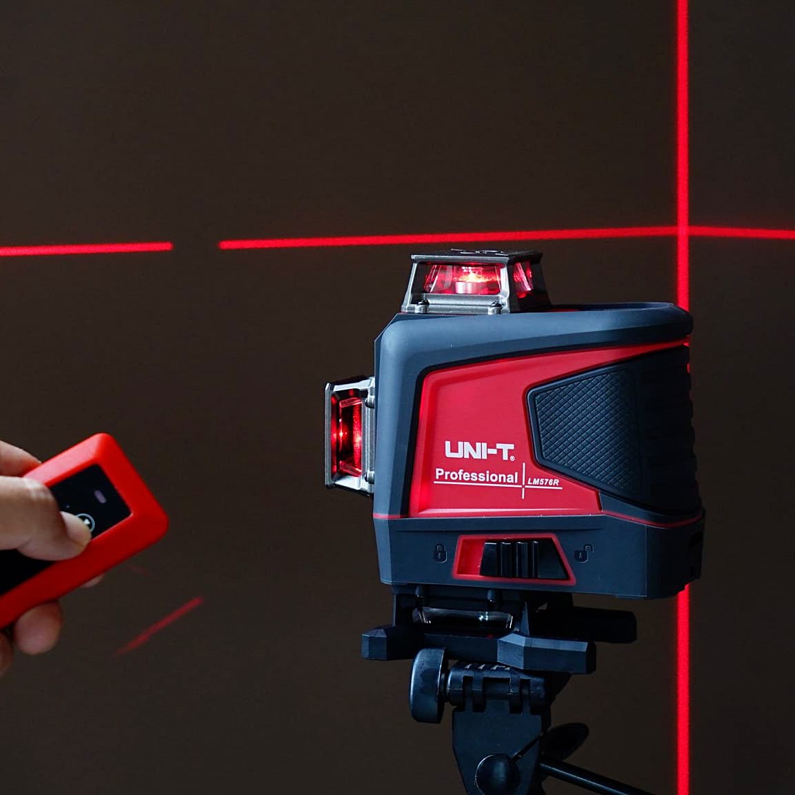 UNI-T 12 Lines Professional Laser Level, LM575R — view 6