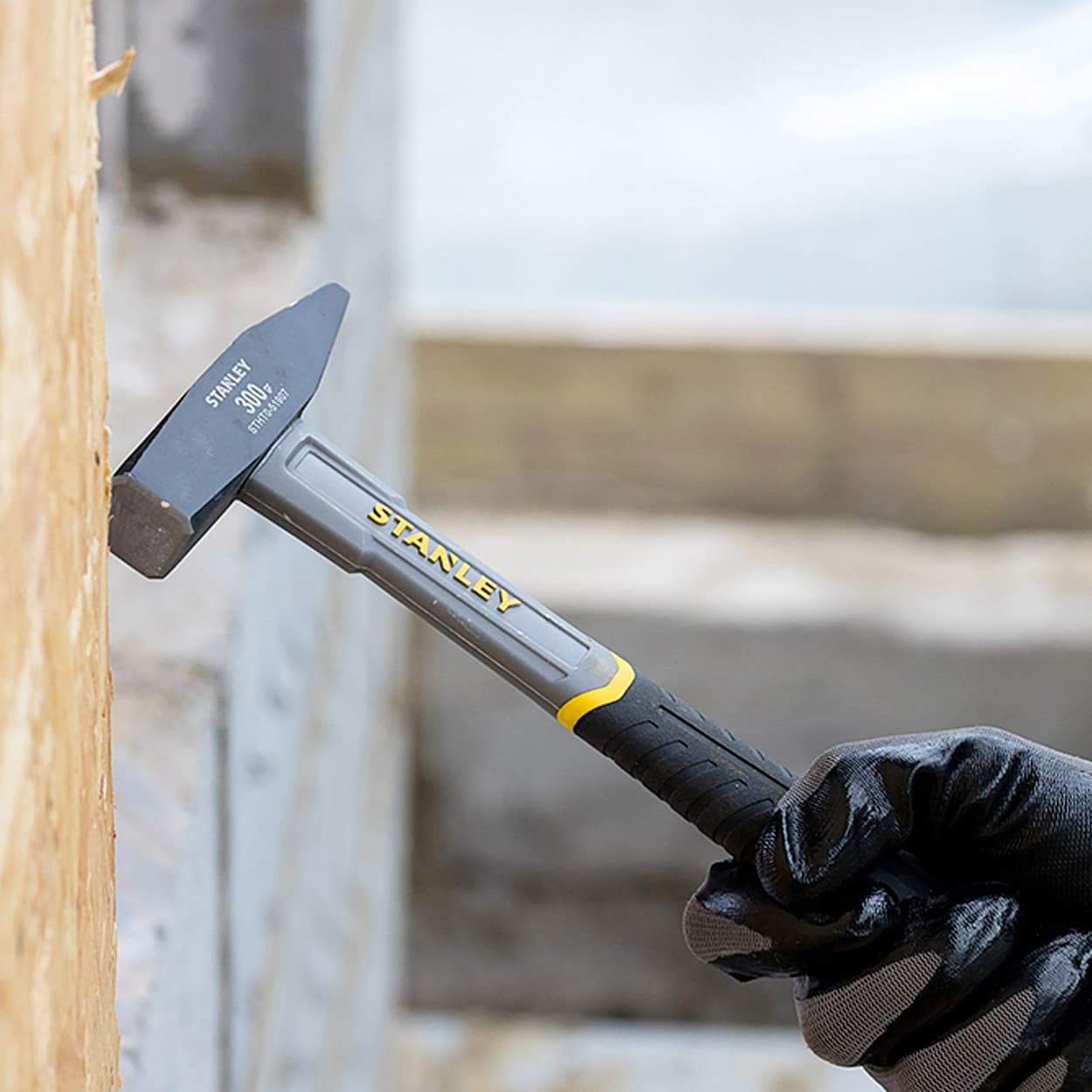 Stanley 300 Gms Fiberglass Handle Din Hammer, STHT0-51907