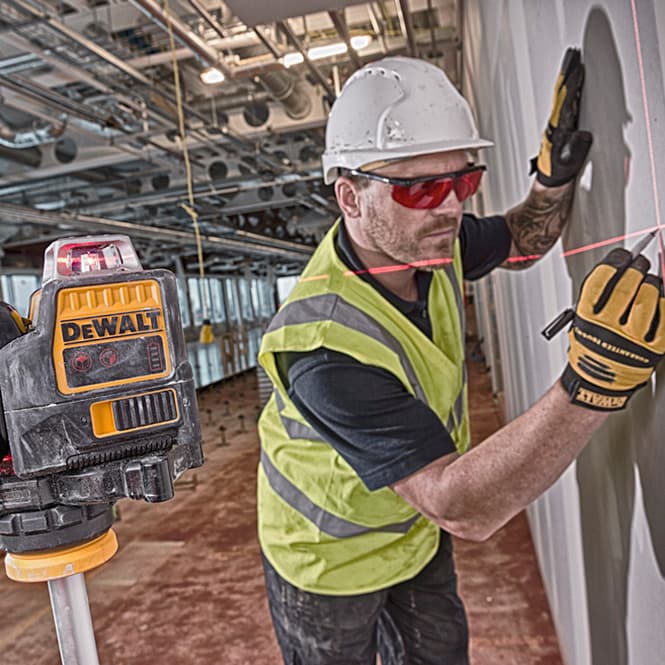 Dewalt Self Levelling x3 360° 1080° Cross Line Laser 10.8V (Red), DCE089D1R-QW — view 3