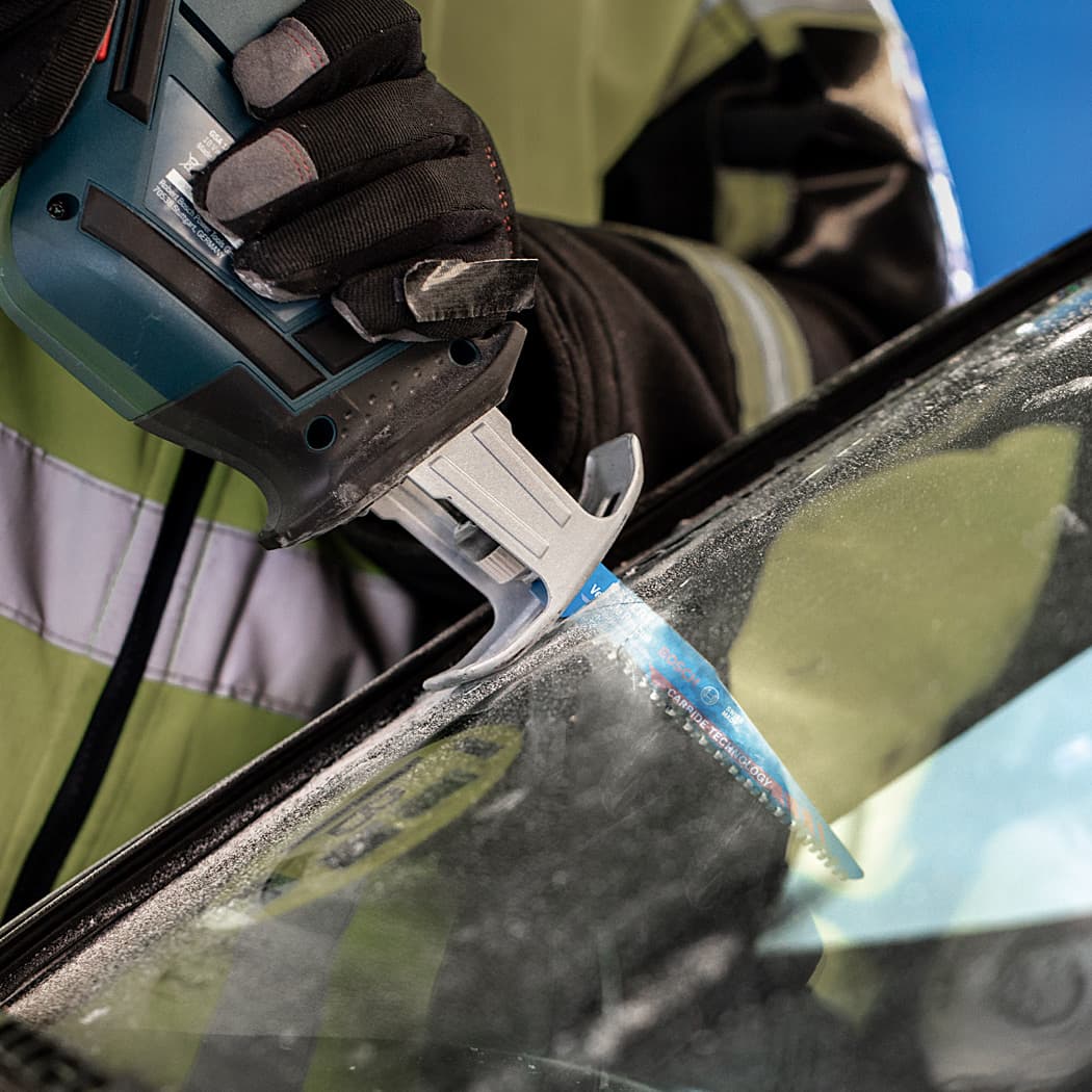 Bosch 150 mm / 6 Inch Expert - Vehicle Rescue Reciprocating Saw Blade (S 957 CHM), 2 608 900 378 — view 3