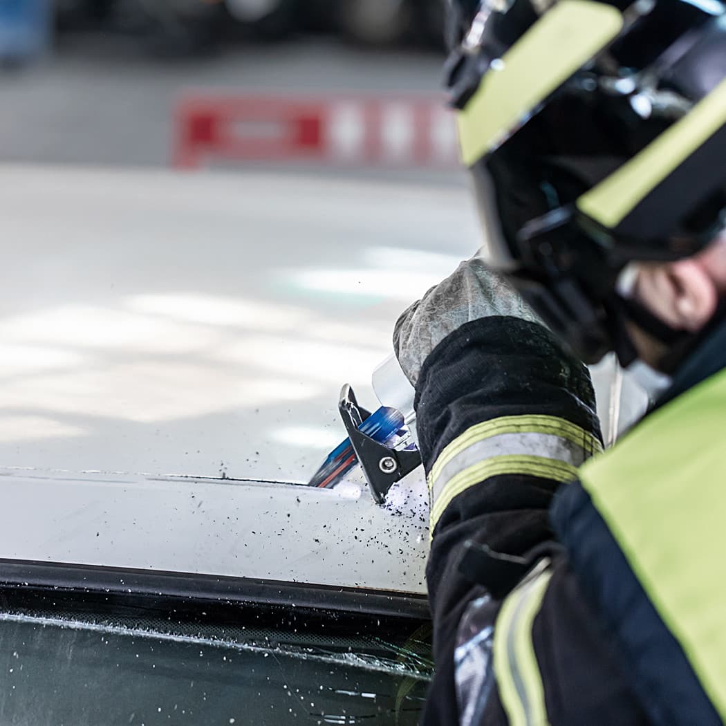 Bosch 150 mm / 6 Inch Expert - Vehicle Rescue Reciprocating Saw Blade (S 957 CHM), 2 608 900 378 — view 6