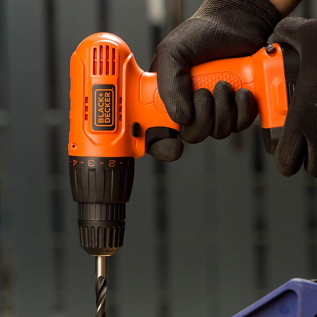 Black+Decker 12V / 10mm Ni-Cd Cordless Drill/Driver With Keyless Chuck & (Pack of 50 Pcs) Accessories Kitbox, CD121K50-IN — view 5