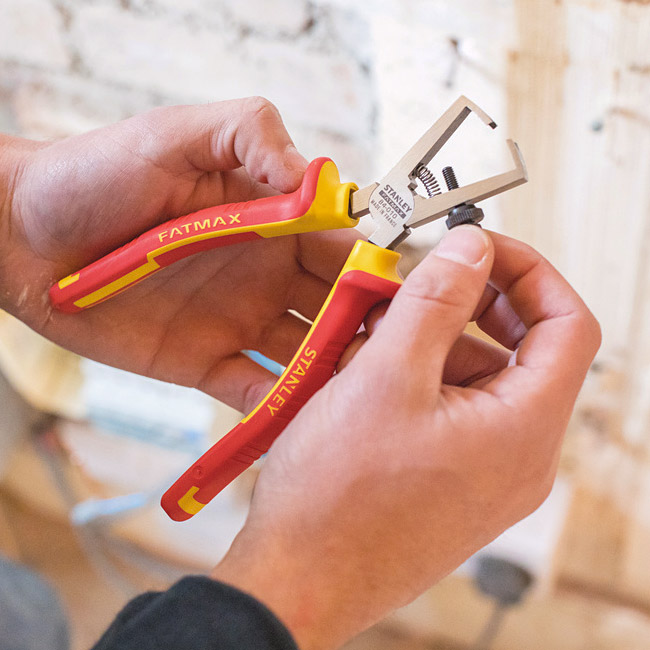 Stanley 7 inch / 170 mm VDE Wire Stripper Pliers, 84-010 — view 3